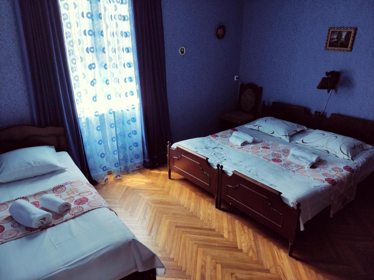 Guest House On Kostava 23 Кобулети Екстериор снимка