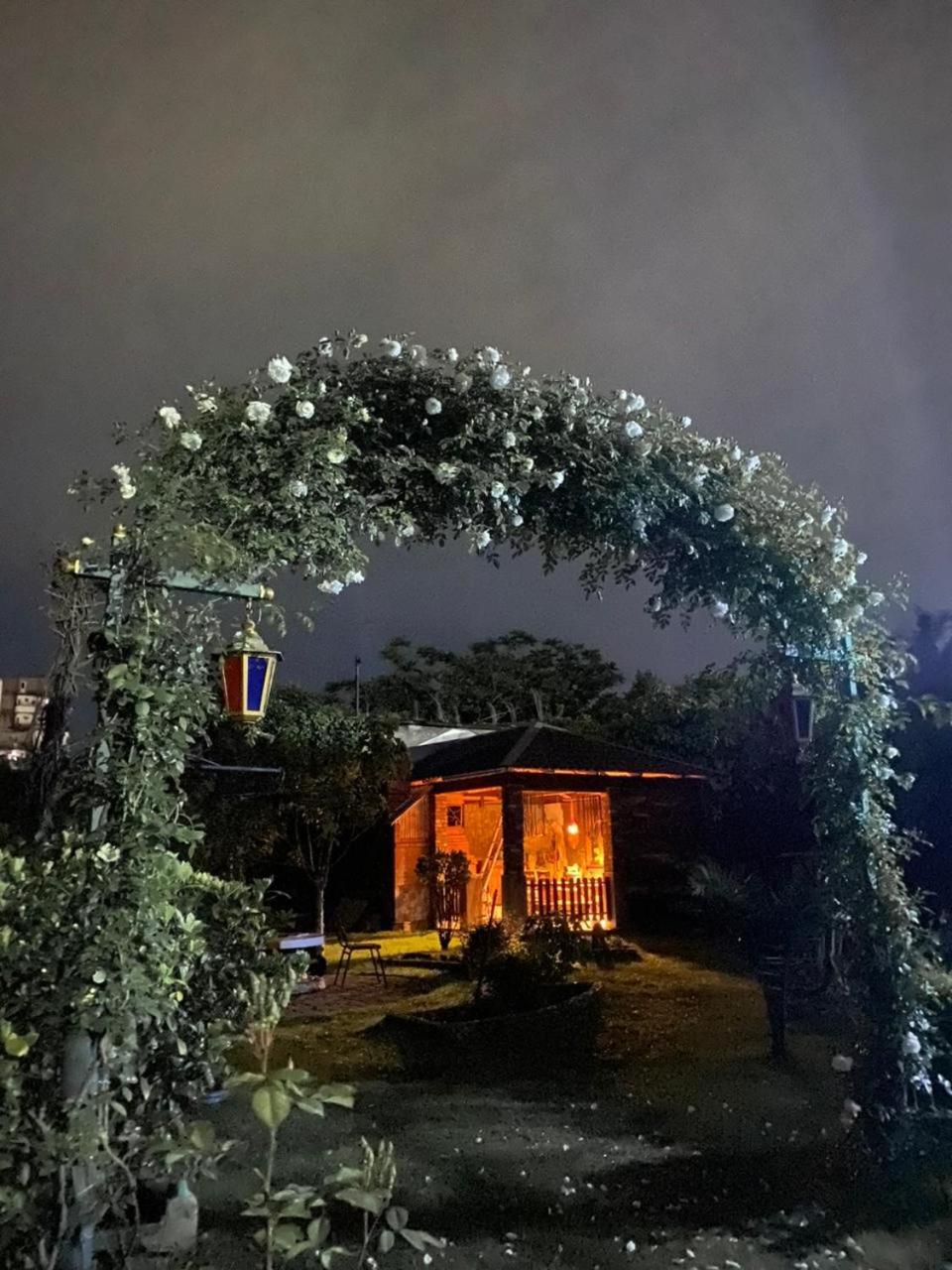 Guest House On Kostava 23 Кобулети Екстериор снимка