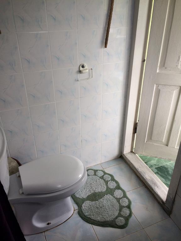 Guest House On Kostava 23 Кобулети Екстериор снимка