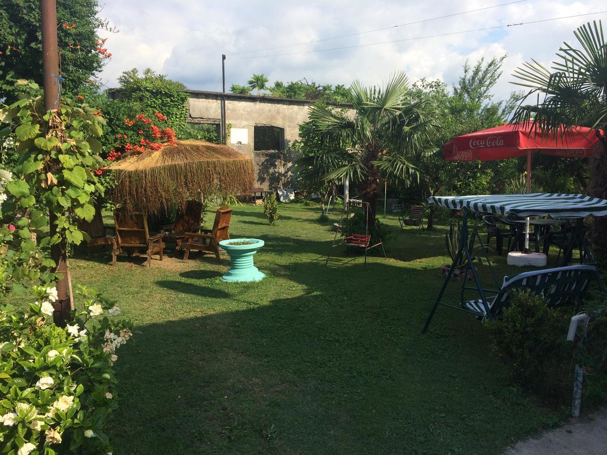Guest House On Kostava 23 Кобулети Екстериор снимка