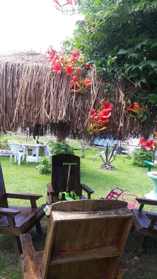 Guest House On Kostava 23 Кобулети Екстериор снимка